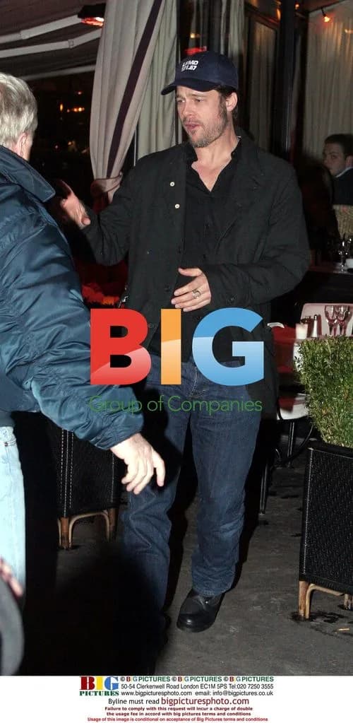 Brad Pitt Dines in Paris