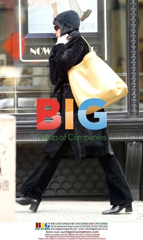 Julia Roberts on her way to rehearsals