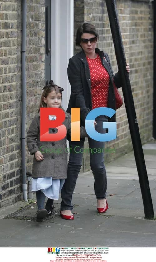 Sadie Frost and kids arrive at Kate Moss house