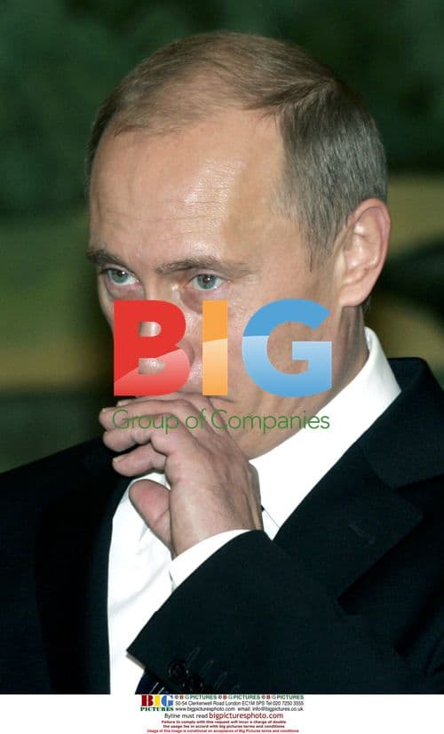 Putin and Wen Jiabao Meet in Beijing