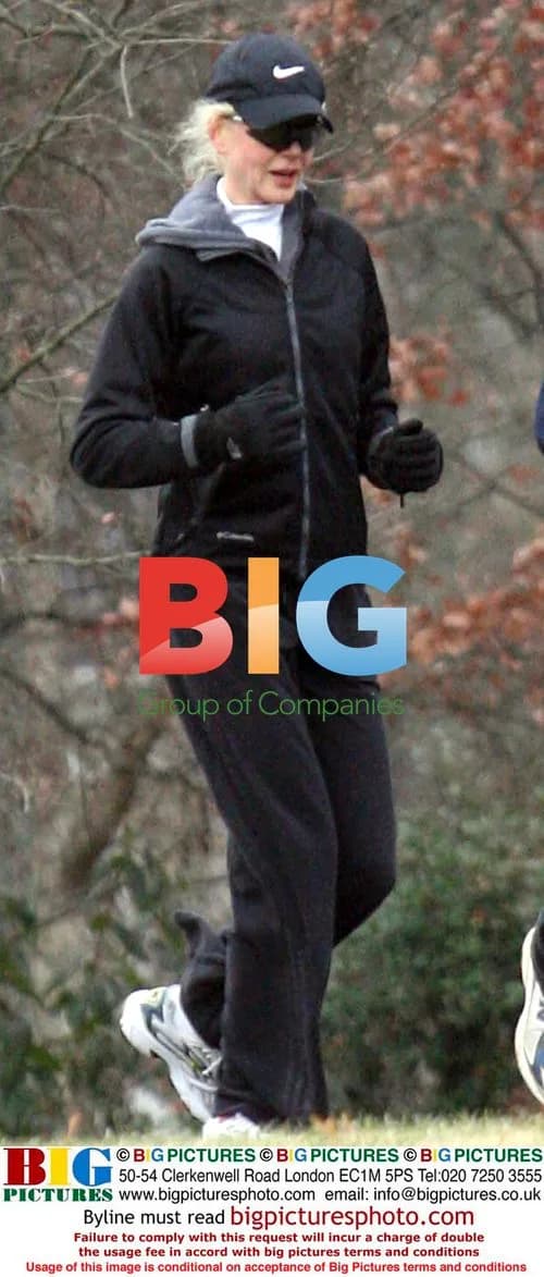 Nicole Kidman jogs near boyfriend's home