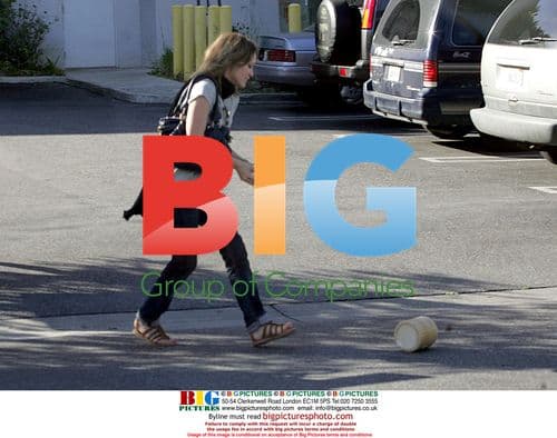 Hilary and Haylie Duff go on shopping spree