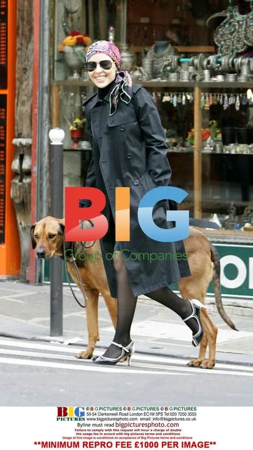 Kylie Minogue Steps Out in Paris