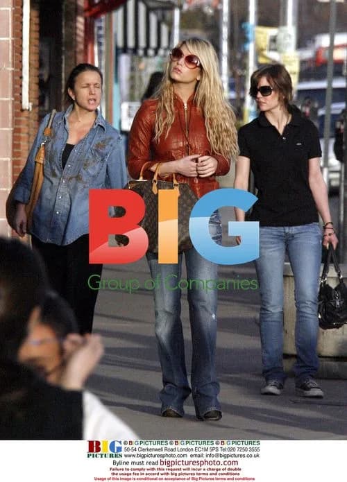 Jessica Simpson Enjoys Outing in Albuquerque