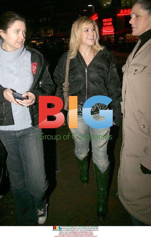 Kelly Clarkson at TRL Studios in London