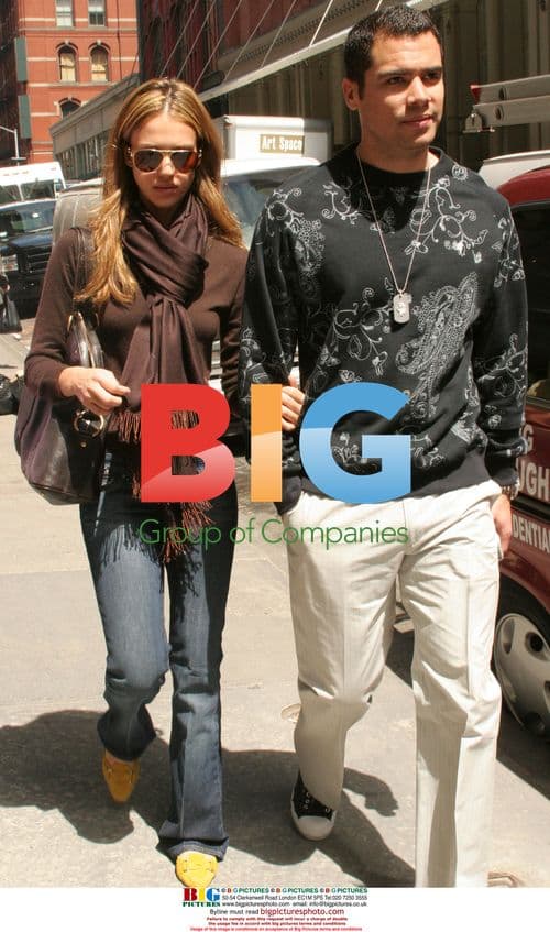 Jessica Alba and Cash Warren Shop in NYC