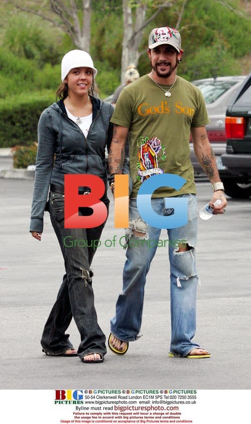 Backstreet Boy AJ McLean shopping with girlfriend