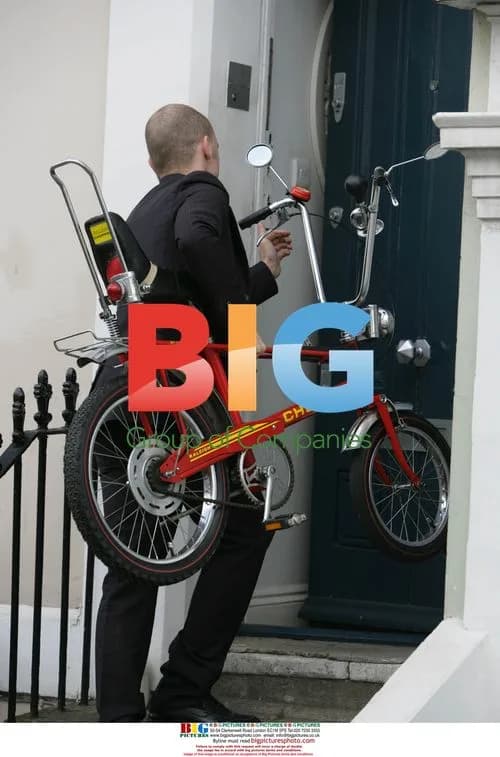Will Young and brother in Notting Hill