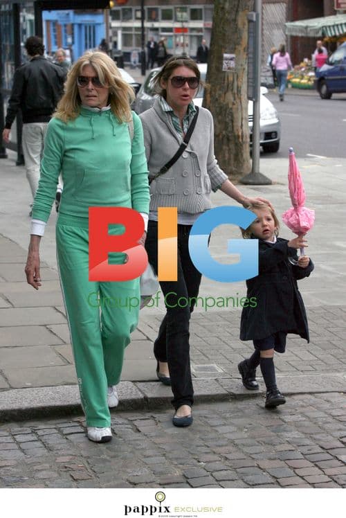 Jools Oliver and family go shopping