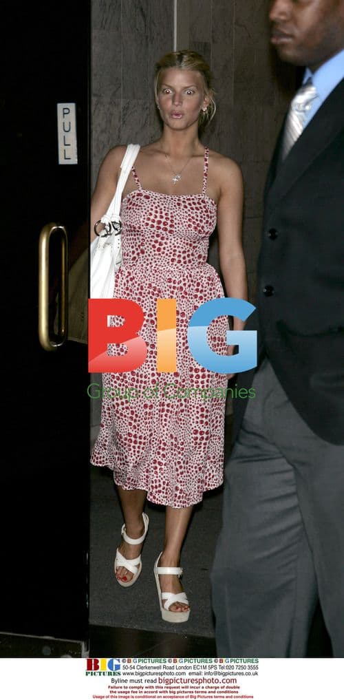 Jessica Simpson Leaves Studio NYC