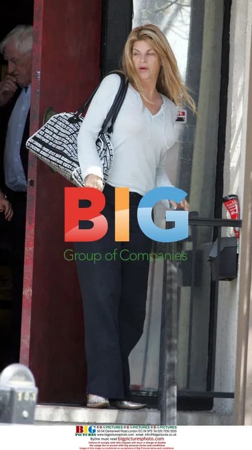 Kirstie Alley Dines at Chinese Restaurant