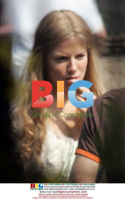 Sienna Miller on the set of 'Stardust'