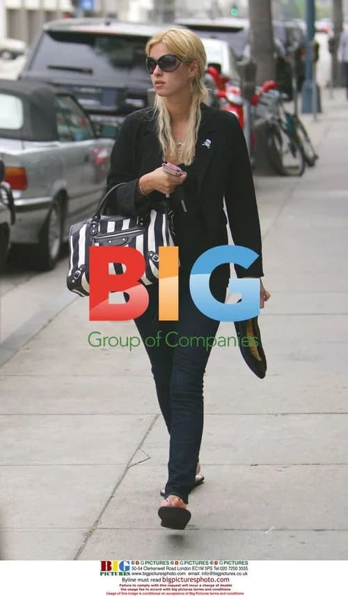 Nicky Hilton at Nail Salon in Beverly Hills