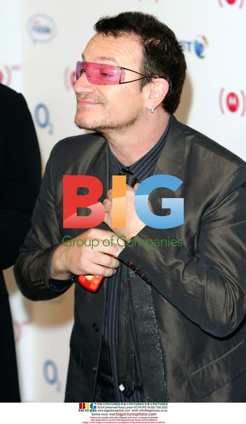 Bono and Bobby Shriver unveil Motorola RED phone