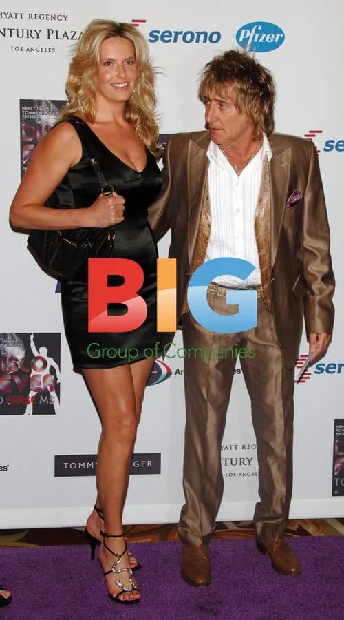 Rod Stewart and Penny Lancaster at Race to Erase M.S.
