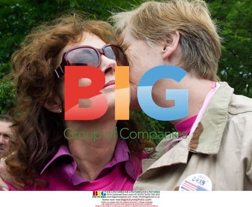 Susan Sarandon and Cindy Sheehan at Peace Vigil