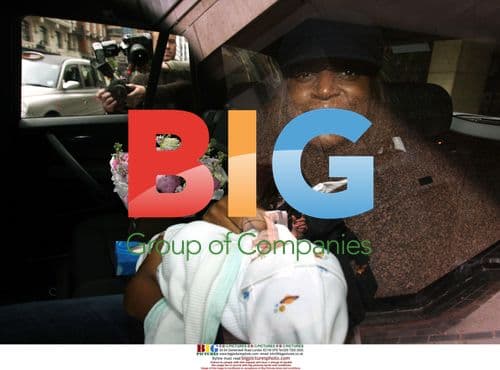 Micha Paris Leaves Hospital with Newborn