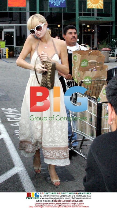 Paris Hilton Grocery Shopping at Whole Foods
