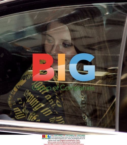 Mischa Barton Leaving Midtown Hotel