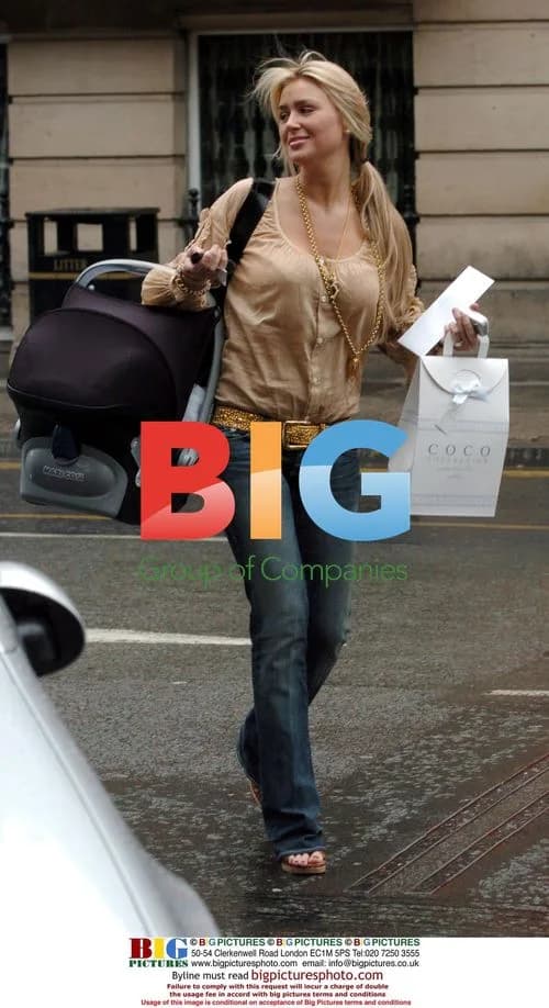 Alex Curran out shopping with baby Lexie