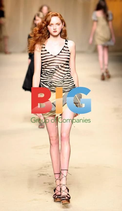 Lily Cole on Sportmax Runway