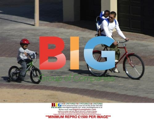 Brad Pitt and Angelina's children cycling