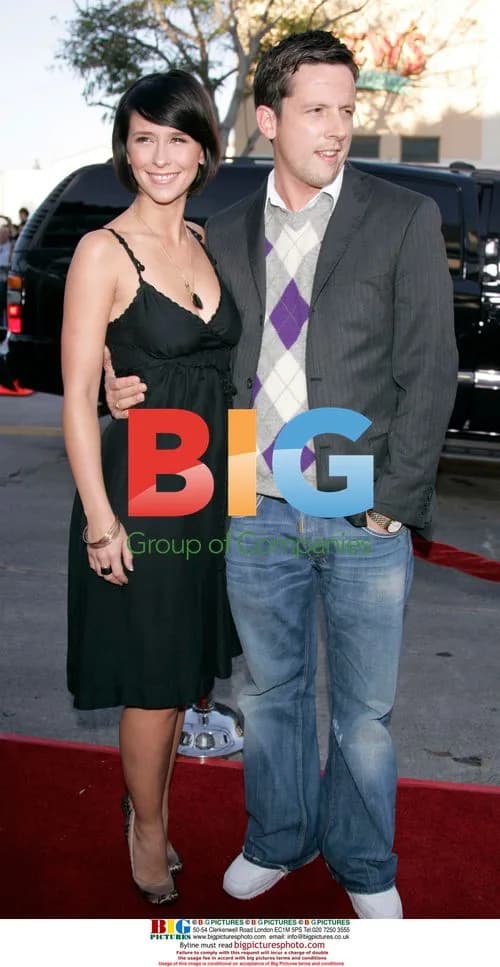 Jennifer Love Hewitt & Ross at 'The Break-Up' Premiere