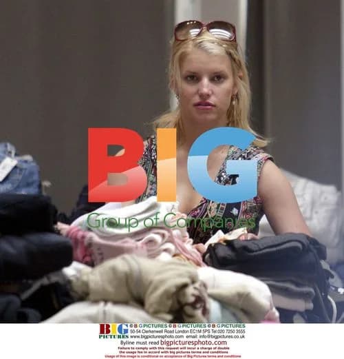 Jessica Simpson Shopping at Kitson Boutique