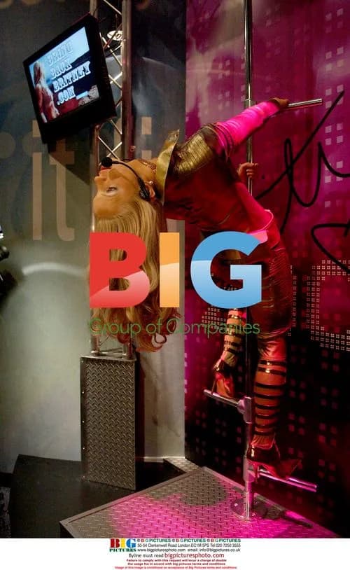 Madame Tussauds Reveals Britney Spears Wax Figure