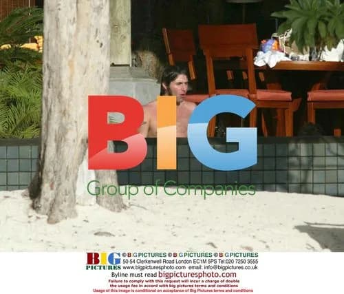Liam Gallagher relaxes on Caribbean holiday