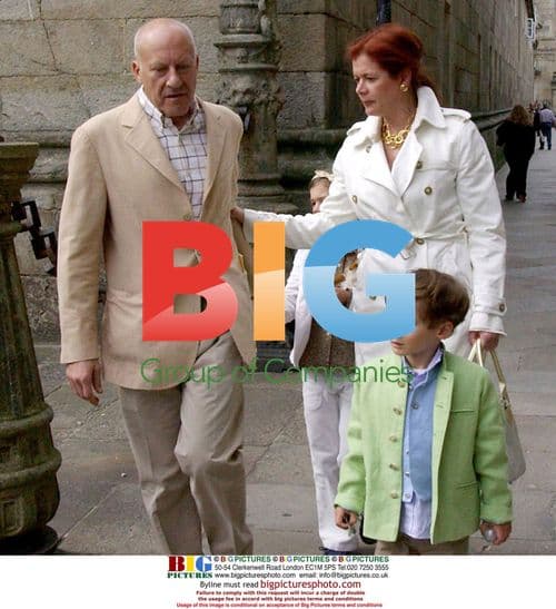 Norman Foster Visits Santiago de Compostela
