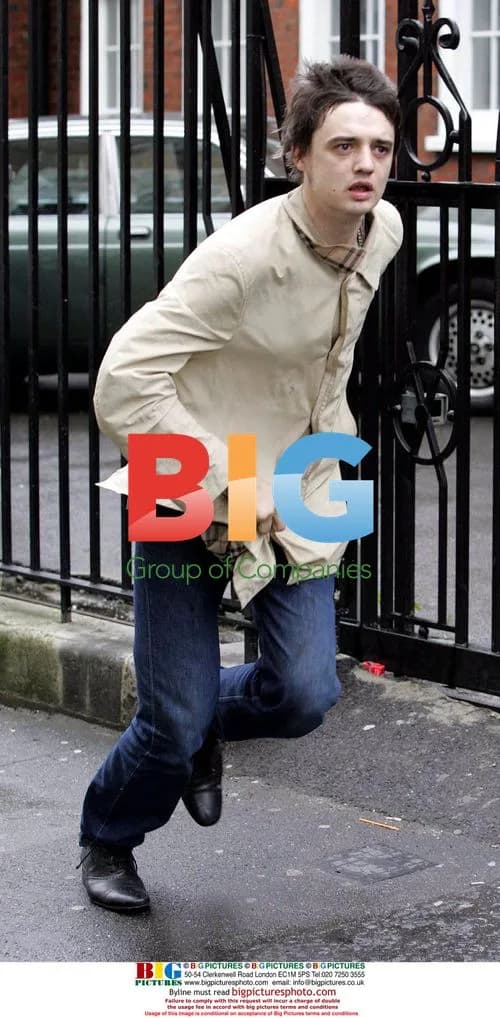 Pete Doherty visits local chemist in London