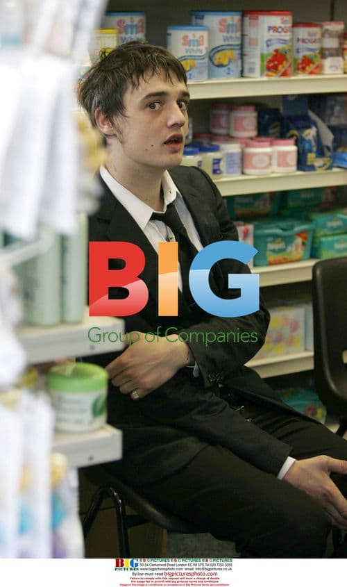 Pete Doherty makes quick newsagent stop