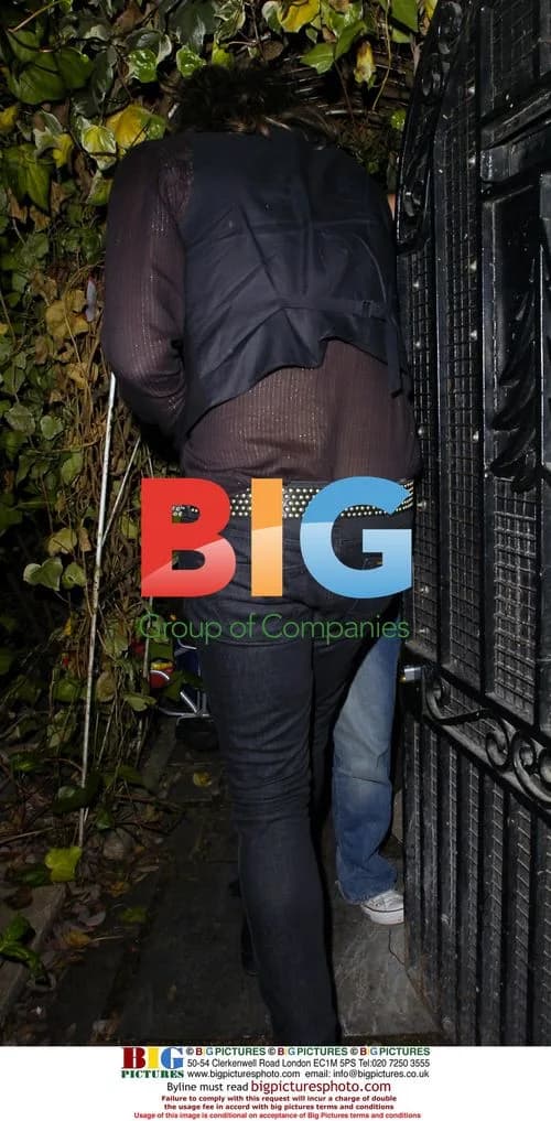 Russell Brand visits Kate Moss in London