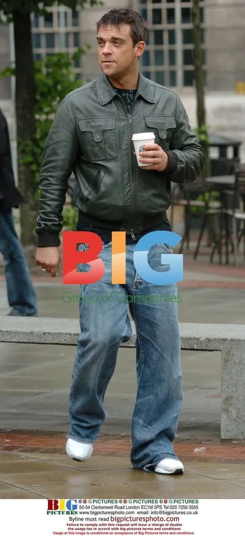 Robbie Williams visits Starbucks in Manchester