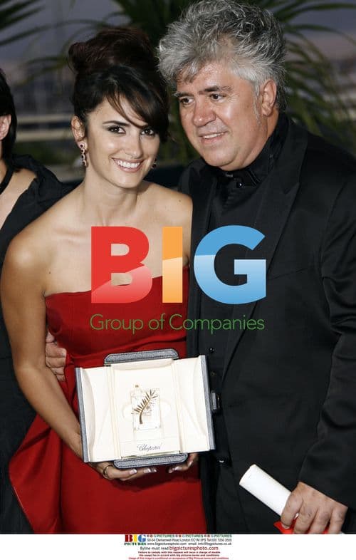Penelope Cruz and Pedro Almodovar at Cannes 2006