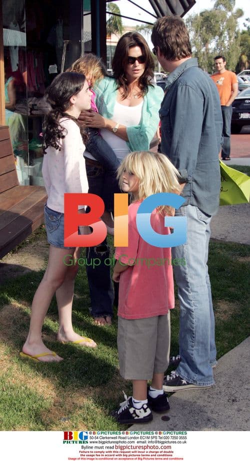 Cindy Crawford Spotted With Possible Pregnancy Bump