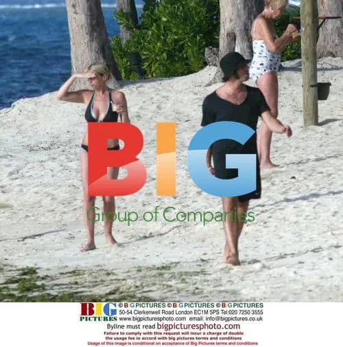 Liam Gallagher and Nicola Appleton enjoy Caribbean vacation