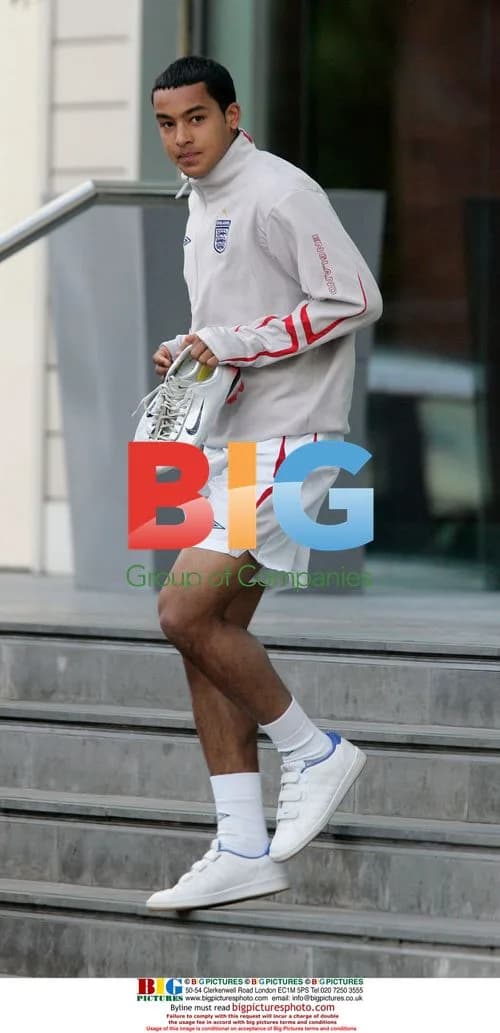 England Squad Leaves for Training