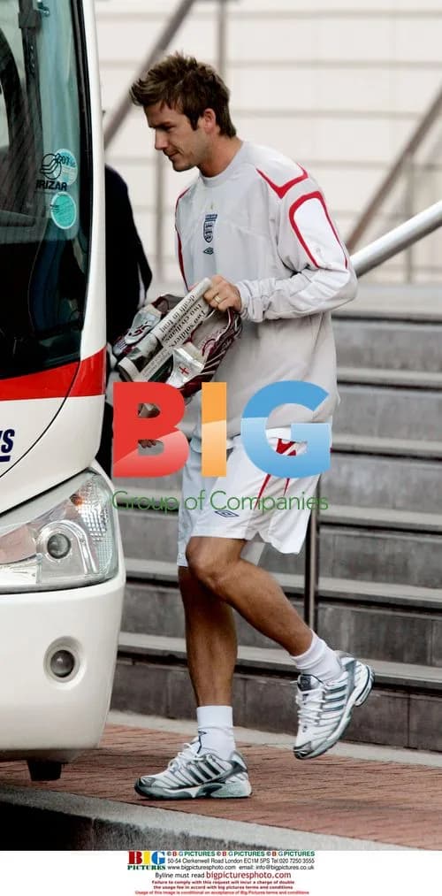 England Squad Departs Lowry Hotel for Training