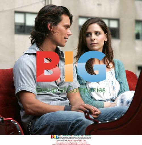 Sarah Michelle Gellar and Jay Rodan film 'The Girl's Guide to Hunting and Fishing'