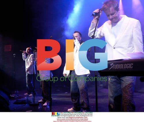 East 17 Reunite for Gig