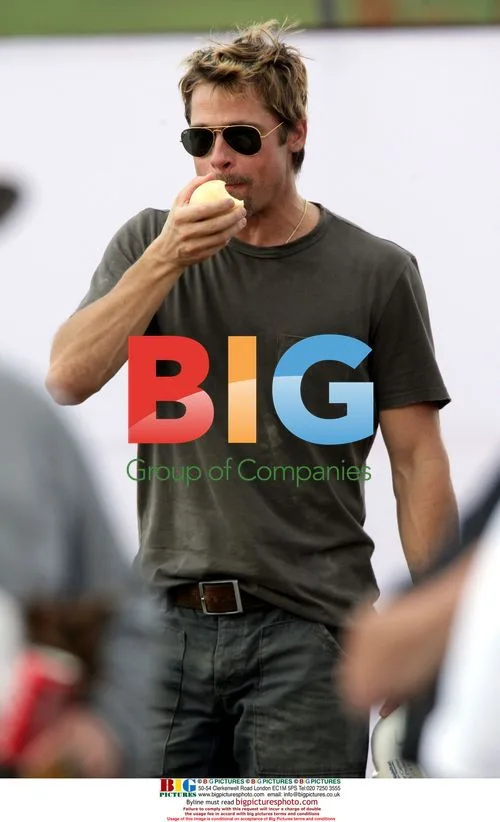 Brad Pitt builds homes in India for Habitat for Humanity