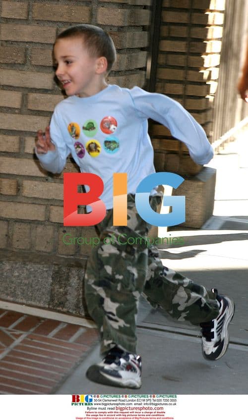 Rocco Richie dashes from bodyguard