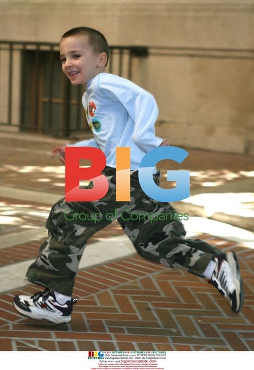 Rocco Richie Dashes to Apartment