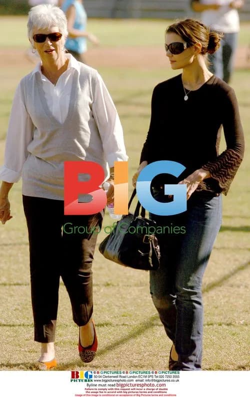 Katie Holmes attends daughter's soccer game