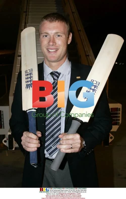 Freddie Flintoff departs for Ashes