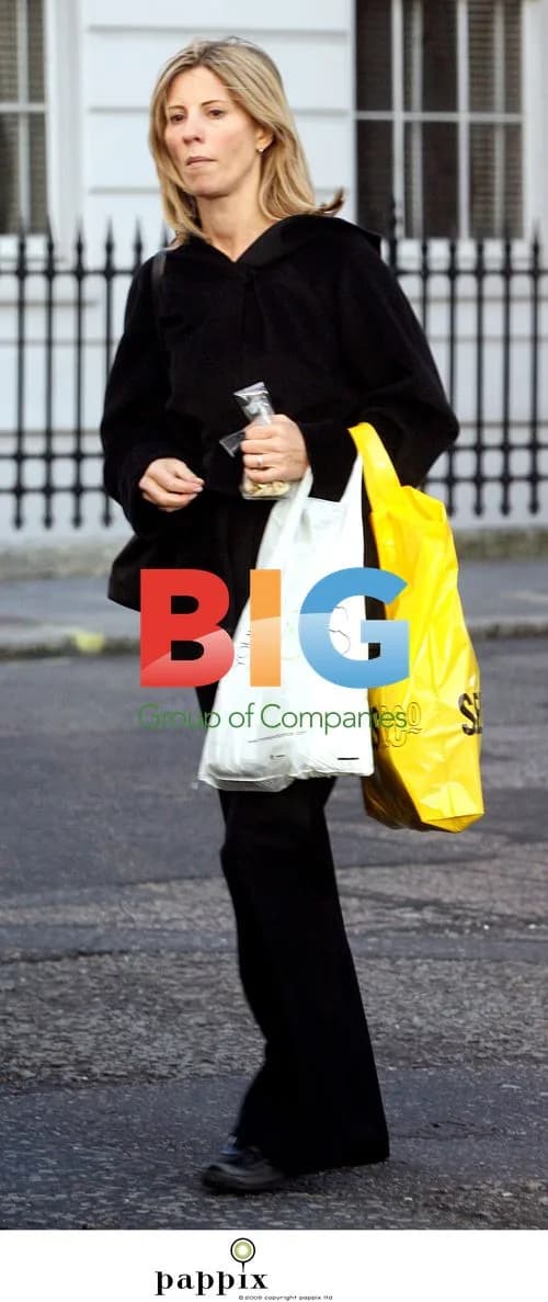 Julia Carling, British TV presenter, shopping in London