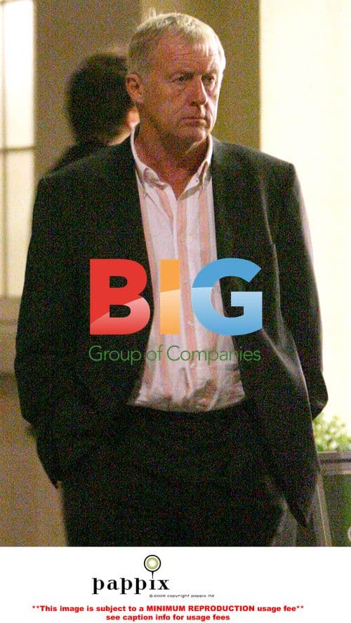 Chris Tarrant buying meal at Waitrose