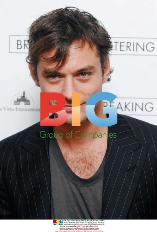 Jude Law at "Breaking and Entering" photocall